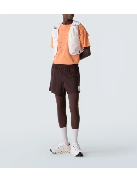 Pantaloni scurți de sport Satisfy maro