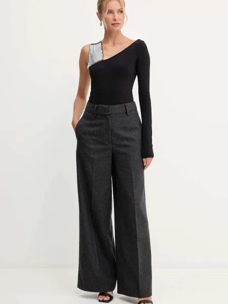 Блуза Patrizia Pepe з аплікацією чорна