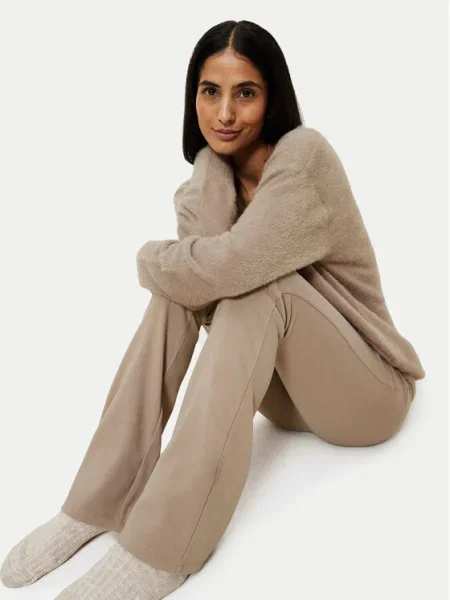 Triumph Пуловер Smart Thermal бежов