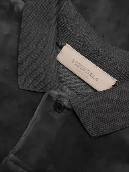 Είδος βελούδου αμάνικο polo Fear Of God Essentials γκρι