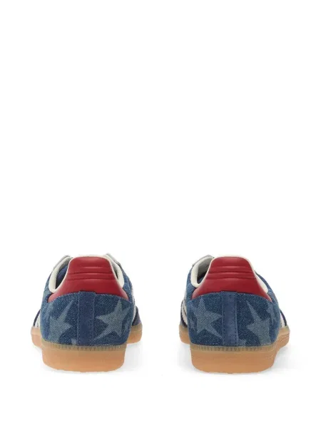 Pălărie Adidas cu dungi cu platformă din jerseu alb