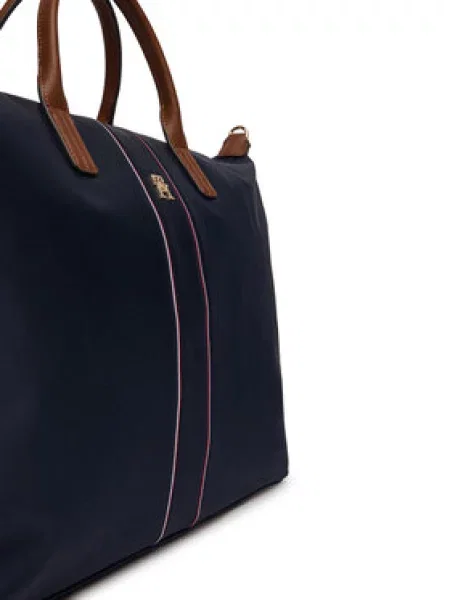 Tommy Hilfiger Kabelka Popette Weekender Corp modrá