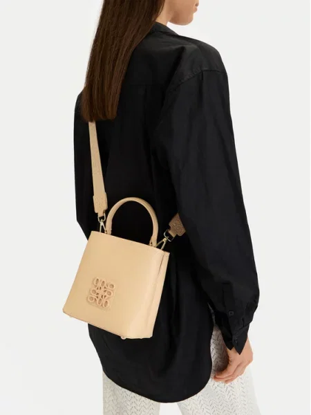 Nine West Ročna torba rumena