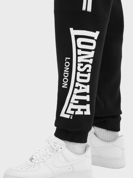 Спортивные штаны Lonsdale черные