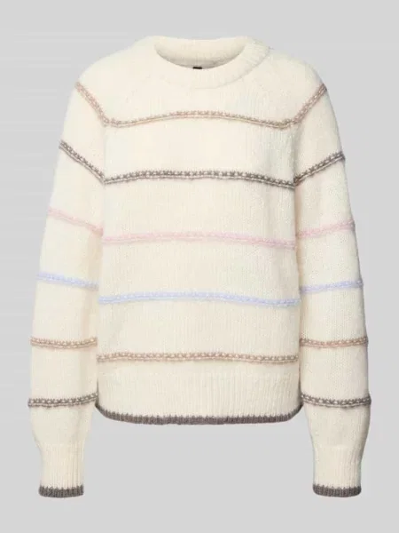 Sweter z dzianiny o kroju regular fit z raglanowymi rękawami model ‘NELIA’ Pieces biały