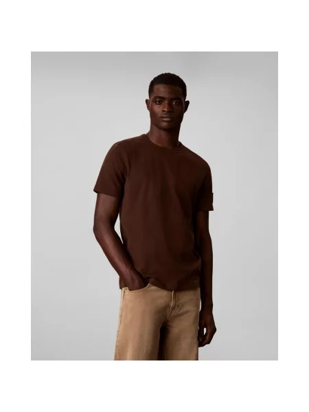Koszulka damska Calvin Klein Classic Sueded z krótkim rękawem ciemnobrązowa S brązowa