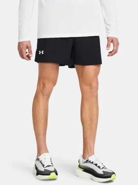 Къс панталон Under Armour черно