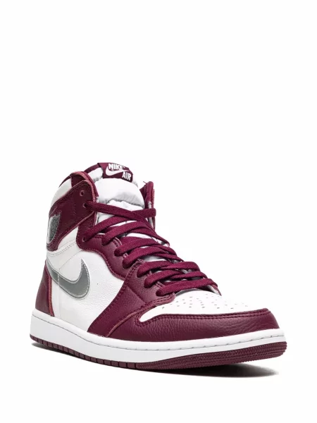 Retro stiliaus sportbačiai Jordan Air Jordan 1 raudona