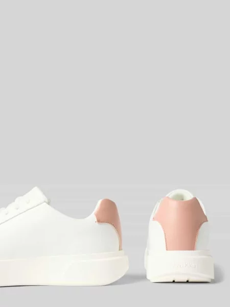 Sneakersy z detalem z logo Calvin Klein Jeans białe