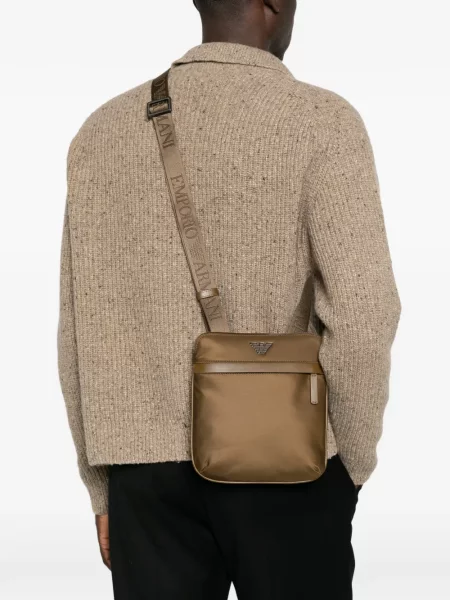 Crossbody torba Emporio Armani s autogramom smeđa