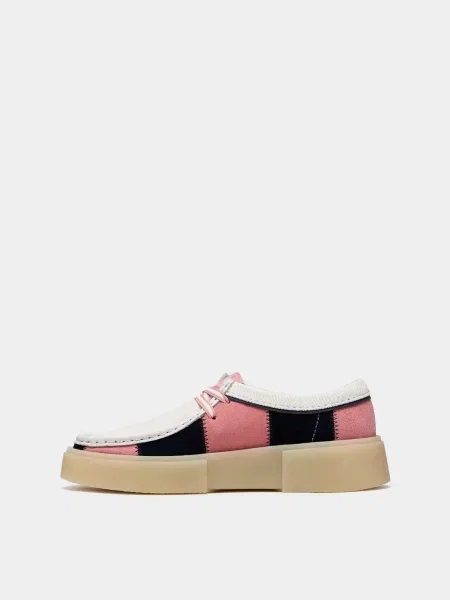 Замшевые ботинки Clarks розовые
