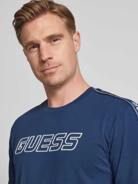 T-shirt z detalem z logo Guess Activewear granatowa