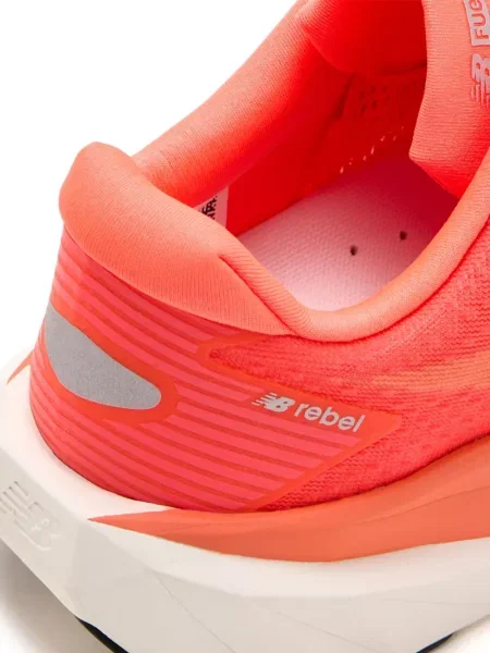 Sneakerși New Balance FuelCell din piele de căprioară slip-on gri