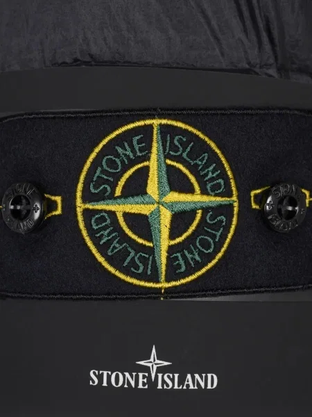 Palton Stone Island cu glugă cu strasuri negru