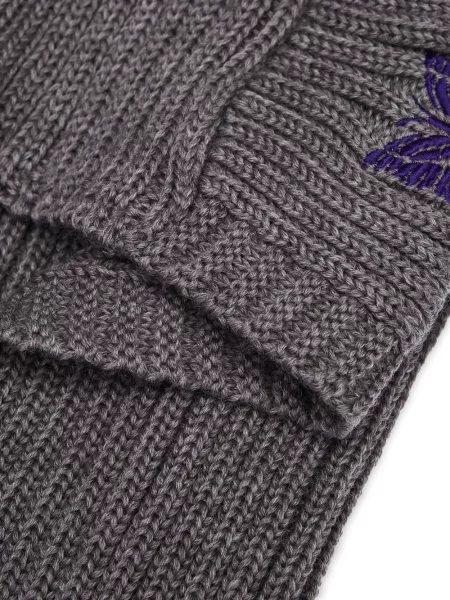 Čepice Needles s výšivkou šedý