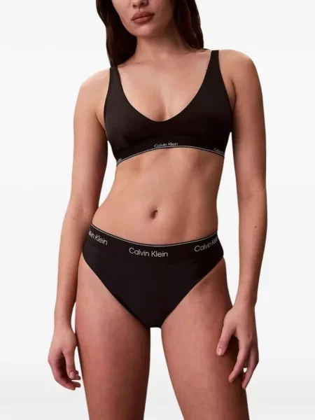 Top Calvin Klein Jeans cu autograf negru