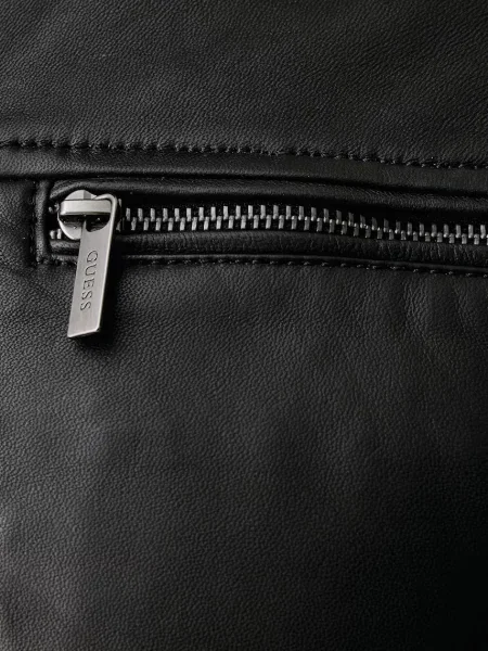 Кожаная куртка Guess