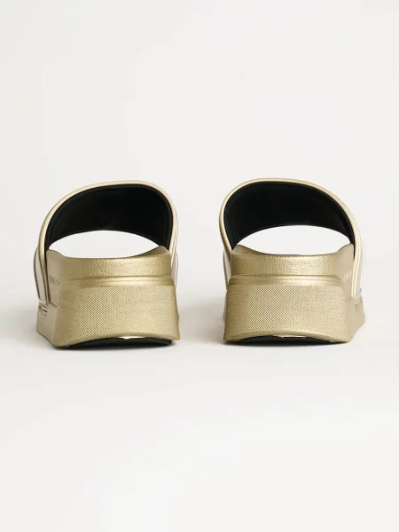 Női flip-flop KARL LAGERFELD Condominium Nft Relief arany gumi Kondominium Nft Relief VGD sárga