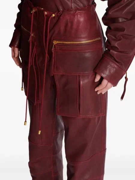 Pantaloni cargo Balmain din piele roșu