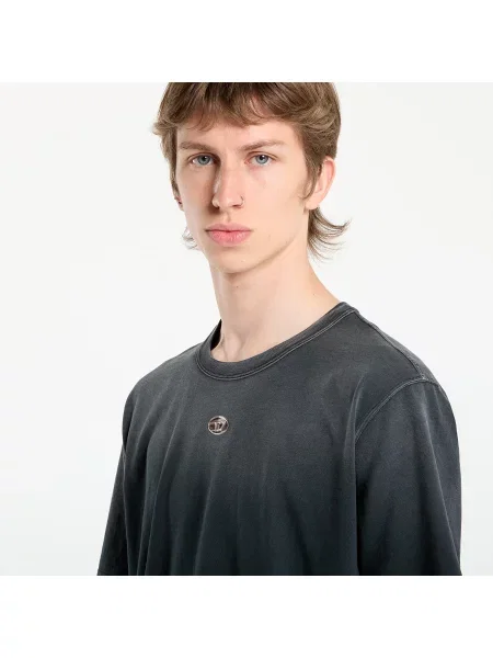 Тениска Diesel с апликация черно