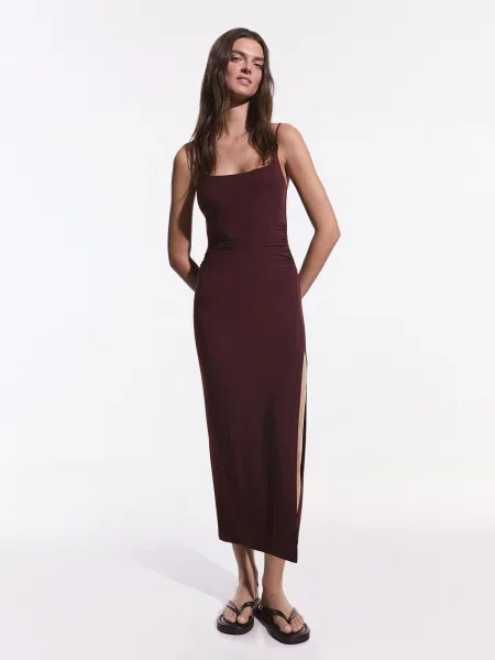 Bershka Obleka temno rdeča