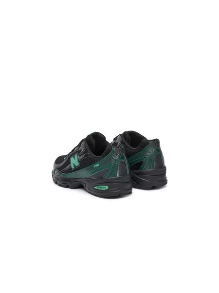 New Balance Superge črna