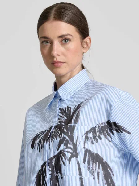 Bluzka koszulowa o kroju regular fit z kieszenią na piersi model ‘LAMBERT’ Max&co. niebieska
