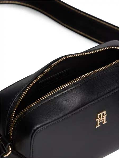 Kabelka Tommy Hilfiger Th Joy Camera Bag čierna