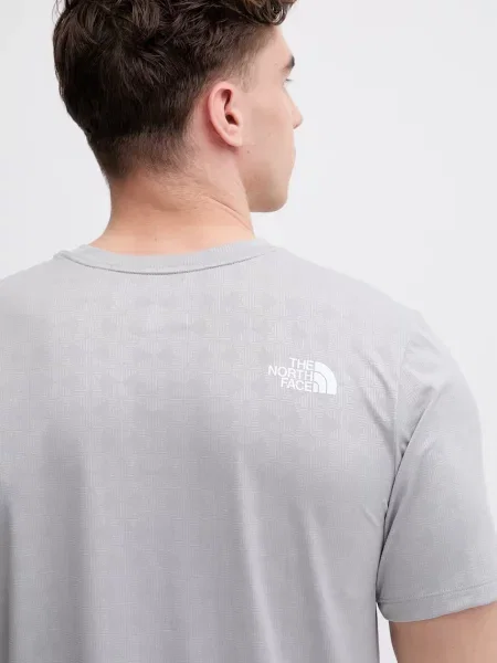 The North Face футболка для тренувань PENTADOME EMBOSSED