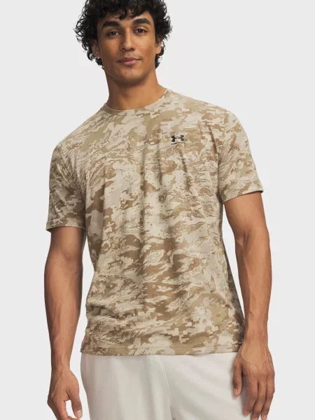 Футболка Under Armour бежева