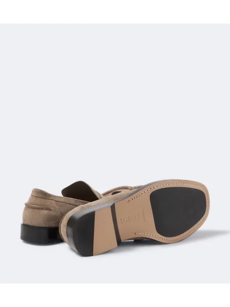 Pantofi loafer Loewe din piele de căprioară maro