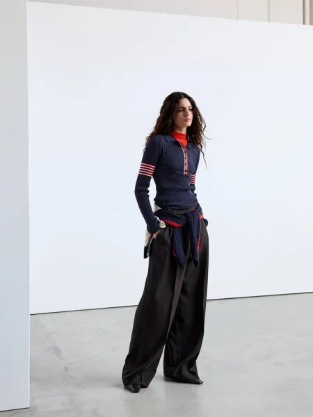 Sweter z kołnierzykiem polo w paski Kobieta S MANGO granatowy