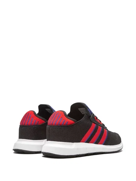Běžecké běžecké boty Adidas Swift Run černé