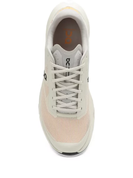 Sneaker On
