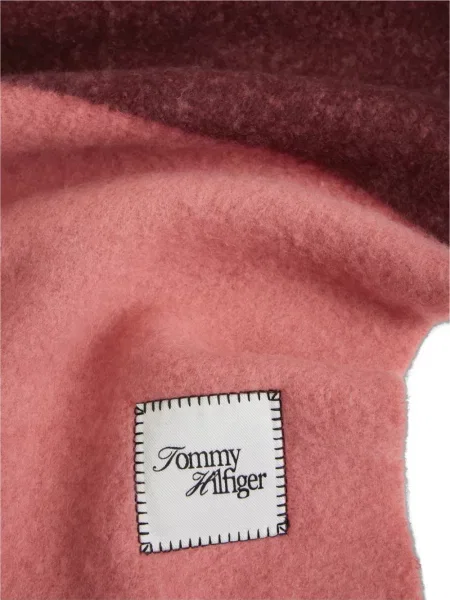 Κασκόλ Tommy Hilfiger με κρόσσια ροζ