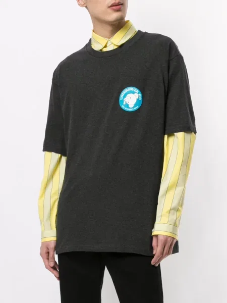 Tricou Undercover cu imagine cu decolteu rotund gri