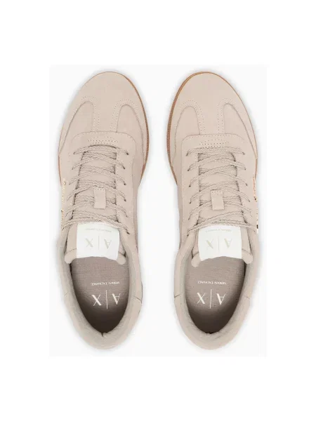 Sneakersy Armani Exchange zamszowe beżowe