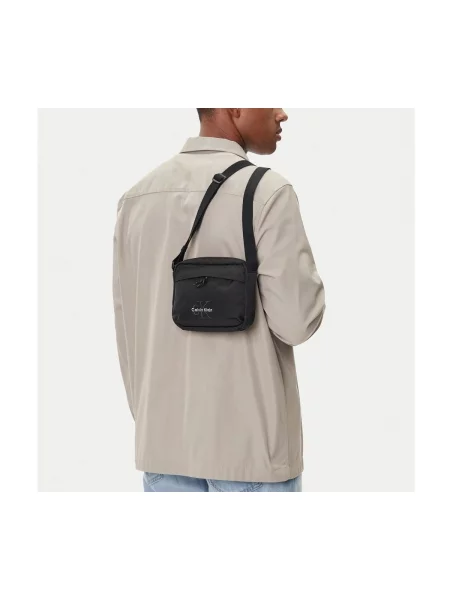 Crossover torbica Calvin Klein Bold Camera Bag crna