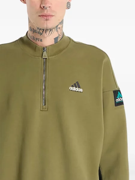 Pantaloni palazzo Adidas cu dungi cu decolteu în V negru