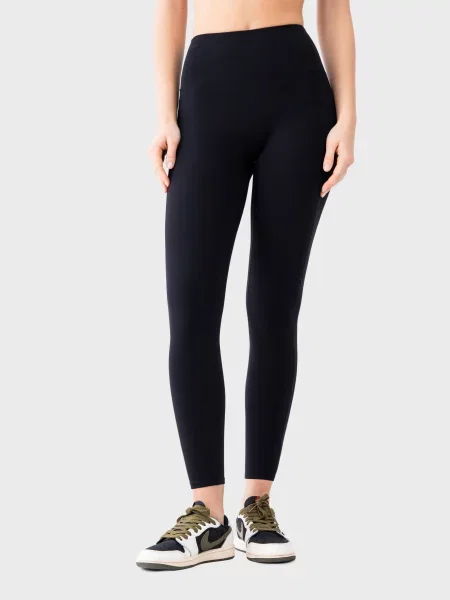 Легінси спортивні AVECS чорний