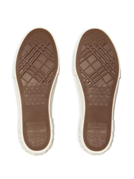 Sneakerși Burberry în carouri