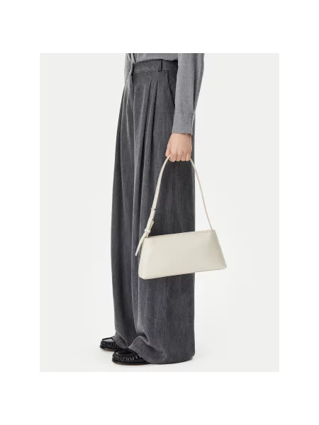 Calvin Klein Torbica Embossed Logo Shoulder Bag Écru bež