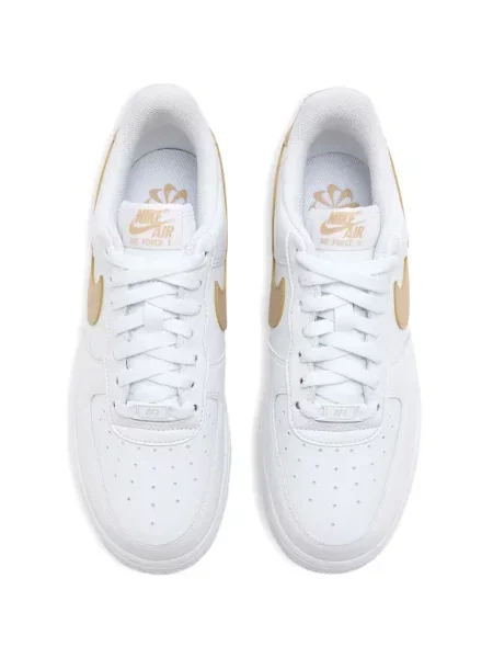 Pantaloni scurți Nike din piele de căprioară negru