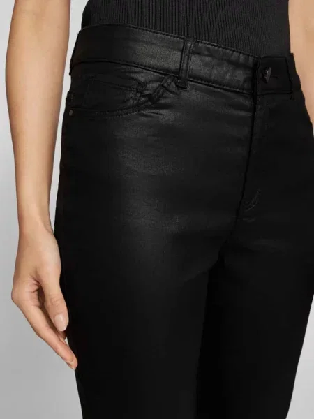 Spodnie o kroju slim fit z 5 Christian Berg Woman czarne