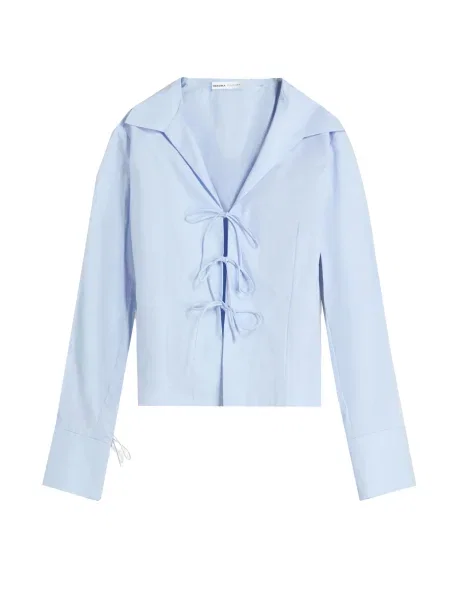 Bershka Bluza nebeško modra