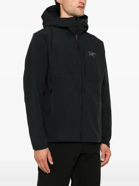 Geacă Arc'teryx cu glugă negru