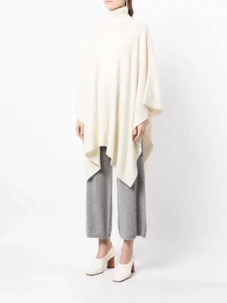 Poncho Madeleine Thompson tricotate alb