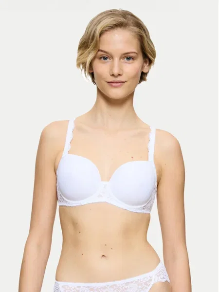 Triumph Сутиен с банели Amourette бял