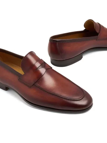 Iš natūralios odos slip on loaferiai Magnanni ruda