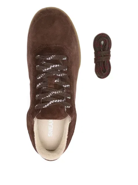Sneakerși A.p.c. cu șireturi din piele de căprioară maro